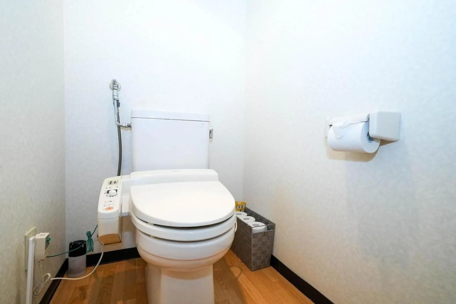 Riverside Mansion - Vacation Stay 15861 Shinhidaka 0*,  Japonia